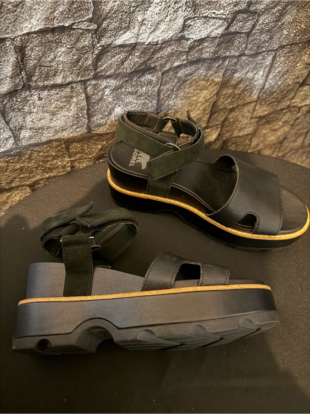 SOREL 🖤 ** GUC ** Black Platform Strappy Sandals